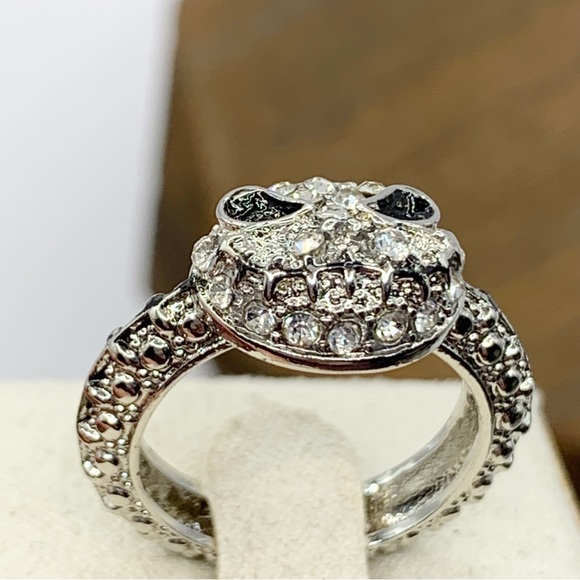Jack Skellington pave crystal and enamel Nightmare Before Christmas ring sz 6.5 - Picture 5 of 12